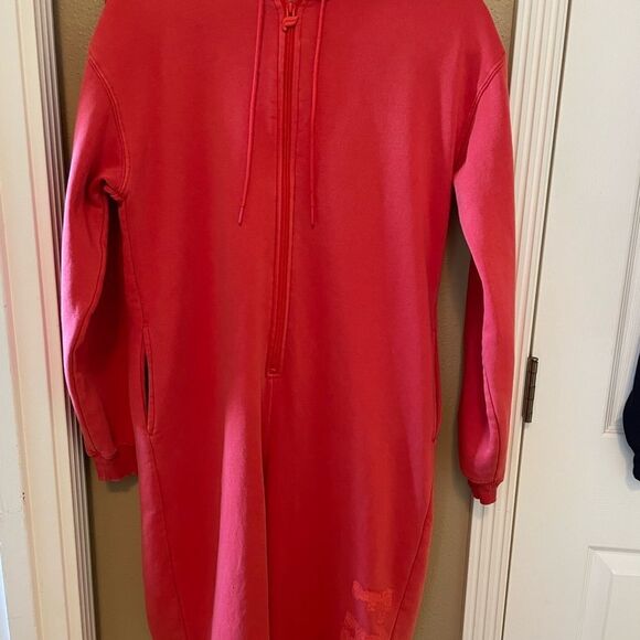 Fabletics Red Onesie M - Picture 14 of 14